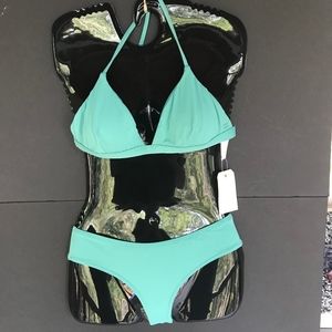 Billabong Bikinis, Size medium NEW!